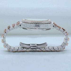 Montre-bracelet à quartz personnalisée de luxe en acier inoxydable et or blanc, avec demi-diamants en moissanite, nouveau cadran, cadeau de fête pour homme - Product Image 3