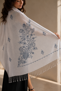 Chal de Mujer con Bordado Floral Acrílico, con Flecos, Largo, Ligero, Reversible y Transpirable, para Uso Diario en Invierno - Product Image 3
