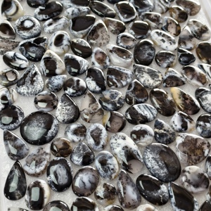 Lot de cabochons en agate dendritique naturelle pour la fabrication de bijoux 15x15x3mm 29x20x3mm - Poids moyen 15 carats - Product Image 2