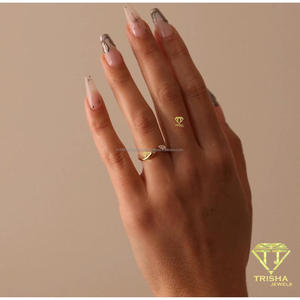 Bague Courbe en Argent Sterling 925 avec Diamants Moissanite et Pierres en Forme de Poire, Plaqué Or, Bijou Élégant et Luxueux pour Femme - Product Image 5