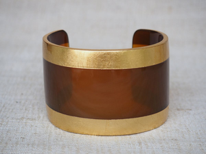 Modern Buffalo Horn Cuff <b>Bracelet</b> Featuring Natural Horn Patterns For Distinctive Fashion Appeal - Product Image 1