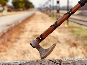 Hand Forged Splitting <b>Axe</b> With Wooden <b>Handle</b> Bearded Head For Firewood Splitting Outdoor Use - Product Image 4