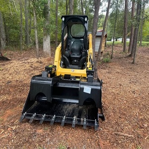 รถตักล้อยางขนาดเล็ก CAT 239D3 รุ่นปี 2022 สำหรับขายส่ง รองรับน้ำหนัก 40 ตัน ปั๊มไฮดรอลิก กำลังไฟ 92 กิโลวัตต์ พร้อมจำหน่าย - Product Image 4