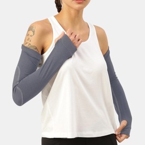 Manchons de compression gris anti-UV pour femmes, en Spandex et Polyester, pour le cyclisme et les activités de plein air, effet rafraîchissant - Product Image 5