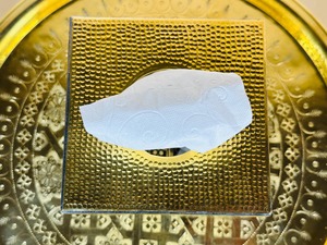 Cubierta para Caja de Pañuelos Cuadrada de Metal con Acabado Dorado Martillado, Elegante Soporte de Mesa Ideal para Restaurantes, Mesas de Hotel y Eventos - Product Image 5