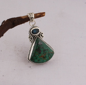 Pendentif vintage en argent sterling 925 avec turquoise tibétaine, vente en gros, pendentif en pierre précieuse turquoise naturelle, fait main, style antique - Product Image 4