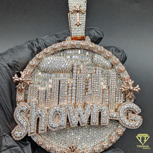 Pendentif personnalisé style hip-hop avec motif de silhouette de ville, serti de diamants, bijou de luxe pour homme et femme. - Product Image 1