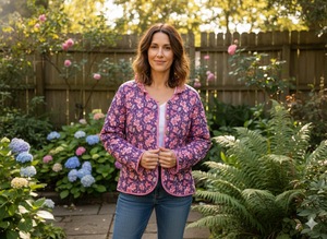 Veste matelassée florale pour femme en coton respirant, rembourrée, pour l'automne et l'hiver, décontractée, à manches longues, boutonnée sur le devant, imprimée à motifs. - Product Image 2