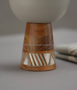 Brûleur Bakhoor en bois poli avec incrustation de perles exquises et finition élégante en bois de noyer pour les rituels de parfum et la décoration de la maison - Product Image 4