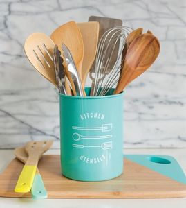 Porte-couverts en métal au design élégant pour une cuisine moderne, optimisant l'espace de rangement des ustensiles avec un métal raffiné - Product Image 3
