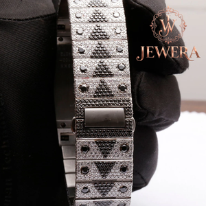 Montre en acier inoxydable argenté avec diamants Moissanite, un best-seller, un objet de luxe indispensable pour les collectionneurs de montres - Product Image 4