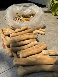 ของเล่นสุนัขไม้กาแฟธรรมชาติสำหรับทำความสะอาดฟัน ของเล่นสัตว์เลี้ยงที่ใช้งานได้ยาวนานและปลอดภัย - Product Image 5