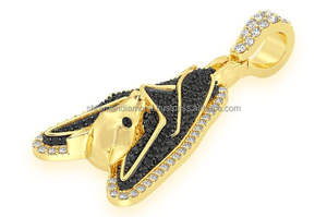 Colgante de Murciélago Personalizado con Diamantes Negros Cultivados, Joyería Hip Hop de Lujo, Chapado en Oro de 10K, Elegantes Colgantes de Animales - Product Image 4