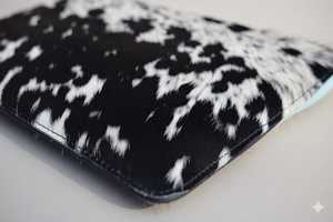 Funda Protectora para Laptop de Cuero con Pelo, Hecha a Mano, de Piel de Vaca, con Logotipo Personalizado LHLS-0008, Venta al Por Mayor - Product Image 5