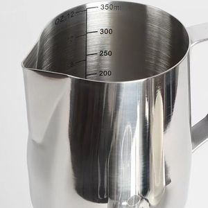 Brocca per Montare il Latte in Acciaio Inox con Beccuccio Appuntito per Caffè e Latte Art, Tazza Graduata per Schiumare - Product Image 1