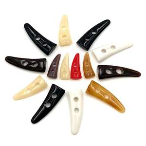 Boutons de vêtements modernes faits à la main, écologiques, en corne, à deux trous, personnalisés - Product Image 1