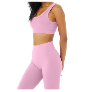 Ensembles de yoga pour femmes, haute qualité, personnalisés, décontractés, deux pièces, shorts de sport, séchage rapide, respirants, confortables - Product Image 4