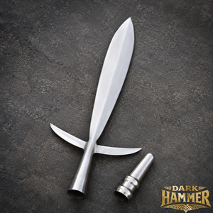 Punta de Lanza Alada de Acero Forjado Antiguo de Alto Brillo con Empuñadura Encajada a Juego y Punta de Lanza en Forma de Hoja, Martillo Oscuro - Product Image 1