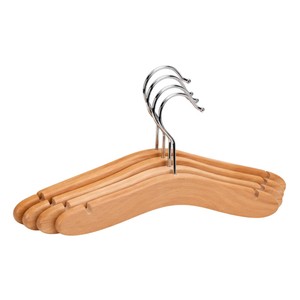 Perchas de madera de haya natural de alta gama con logotipo personalizado de lujo para tiendas de ropa y armarios de hotel. - Product Image 5