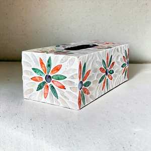 Porte-mouchoirs de luxe irisé, boîte haut de gamme incrustée de nacre avec motif artistique personnalisé pour des espaces élégants - Product Image 3