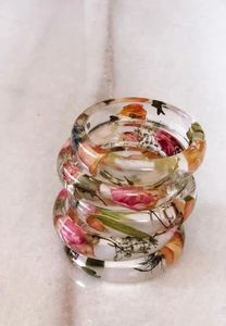 High Quality Resin <b>Bangle</b> <b>Bracelet</b> With Polished Surface Modern Design And Elegant Fashion Appearance - Product Image 4