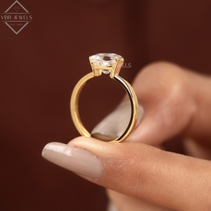 Anillo de Diamante con Corte Hexagonal en Oro Amarillo, Joyería de Compromiso y Boda, Regalo Nupcial Minimalista para Mujer, Proveedor de Lujo - Product Image 2