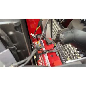 Tractor Diésel Massey Ferguson MF 240 2WD de 50 HP Confiable, Fabricado en Pakistán para Uso en Cultivos en el Sur de Asia y África - Product Image 1