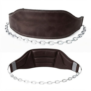 Cinturón de cuero para levantamiento de pesas con construcción acolchada en la cintura, cierre de mosquetón resistente y cadena para carga pesada, ideal para el gimnasio. - Product Image 6