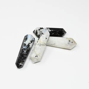 หินโอเบลิสก์คริสตัลโรโดไนท์ปลายคู่แกะสลักสไตล์รักเพื่อการรักษา - Product Image 6