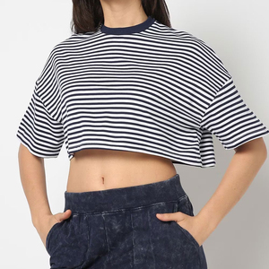 T-shirt court confortable pour femme avec logo personnalisé, style streetwear, très vendu, de haute qualité - Product Image 1