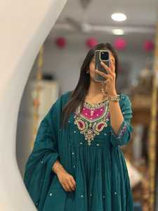 TwinFeet Salwar Kameez Anarkali en Soie Traditionnel Festif Bhandhani pour Femme, Protection Solaire, Séchage Rapide, Longueur Ras du Sol, Mariage - Product Image 3