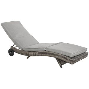 Lettino Prendisole Moderno Grigio Intrecciato con Schienale Regolabile a 5 Livelli e 2 Ruote per Facile Spostamento - Product Image 1