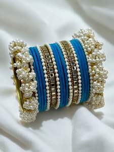 ชุดกำไลข้อมือไหมสีชมพูฟูเชียสุดหรู ประดับด้วยงานฝังทองคำอย่างประณีต และตกแต่งด้วยกระจกแบบดั้งเดิม - Product Image 2