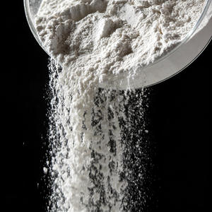 Poudre d'argile blanche sélectionnée fournie avec de la bentonite de sodium Ocean MD pour applications industrielles dans des emballages d'exportation personnalisés - Product Image 1