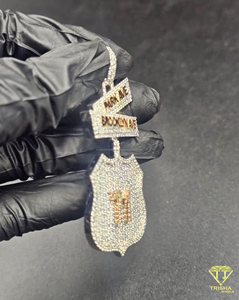 Colgante Personalizado Hecho a Mano con Nombre de Calle, Totalmente Cubierto de Diamantes VVS Cultivados en Laboratorio, en Plata de Ley 925, Joyería Hip Hop - Product Image 1