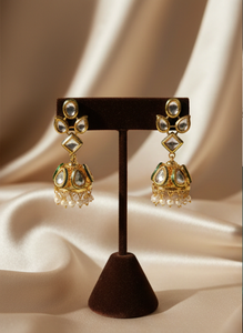 ต่างหูแบบห้อยประดับมุกและทองคำชุบแบบคุนดัน พร้อมรายละเอียดสีเขียว สำหรับเจ้าสาว ขายส่ง - Product Image 3