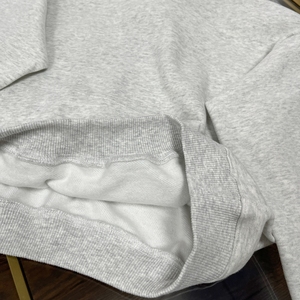Sweat à capuche court pour femme, tendance, décontracté, coupe ample, style streetwear, idéal pour le shopping - Product Image 3
