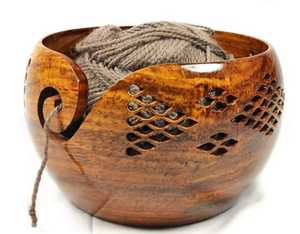 Bol à fil en bois fait main à prix d'usine, avec trous en spirale sculptés, en bois massif, pour le rangement du fil à tricoter, fournitures d'artisanat - Product Image 1