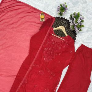 Ensemble haut en georgette brodé de sequins avec pantalon palazzo et dupatta à bordure en dentelle pour femme, idéal pour les mariages et les fêtes - Product Image 6
