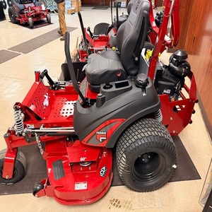 Tondeuse à gazon moderne Ferris pour l'entretien professionnel des pelouses avec des performances de coupe efficaces et des composants durables - Product Image 2