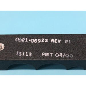 AMAT 0021-06923 แคลมป์, ฐาน, สายแก๊สแบบยืดหยุ่น DZ IHZ - อุปกรณ์และอะไหล่เซมิคอนดักเตอร์ระดับโลกที่เชื่อถือได้ - Product Image 3