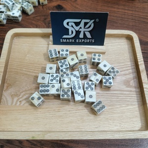 Juego de Dados Cuadrados Hechos a Mano con Hueso de Búfalo Pulido, Ecológicos, para Juegos de Mesa y de Rol, Coleccionistas de RPG - Product Image 6