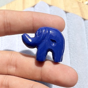 Éléphant sculpté en agate bleue, pierre précieuse polie, breloque animale sculptée à la main, pierre en vrac, fourniture en gros pour la fabrication de bijoux - Product Image 5