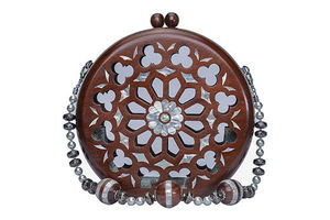Bolso de Mano LumiPearl Heritage, de Lujo, Hecho a Mano, con Incrustaciones de Madreperla, de Madera, con Acabado Refinado, para Bodas, Novias y Eventos Elegantes - Product Image 5