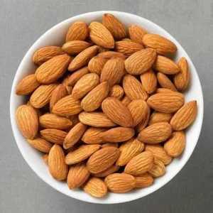 Almendras Enteras Peladas Naturales Premium (Badam) con Empaque Hermético y Certificación - Product Image 1