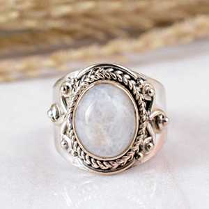 Anillo de Boda de Plata de Ley 925 con Piedra Lunar Blanca Arcoíris, Hecho a Mano, Estilo Antiguo, Vintage, Bohemio, con Textura de Hoja y Gema - Product Image 1
