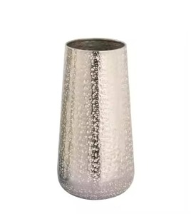Vase à fleurs moderne en métal, vase décoratif de luxe pour la décoration de table à manger - Product Image 4