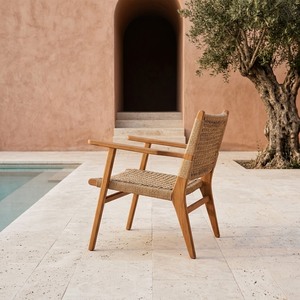 Fauteuil de patio moderne SVLK en teck massif indonésien, dossier en corde synthétique tressée résistant aux intempéries, chaise d'appoint durable pour l'extérieur et les hôtels - Product Image 3