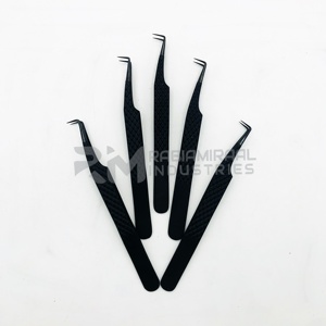 ปลายไฟเบอร์ RMI สีดำเคลือบด้วยผงสีดำ พร้อมแหนบสแตนเลสสำหรับต่อขนตา ขายส่ง แหนบสแตนเลสแบบยั่งยืน - Product Image 2