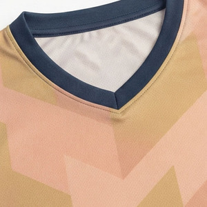 T-shirt de football léger pour homme, maillot de football à col en V pour homme, vêtements de fitness pour homme, maillot de football, t-shirt de football pour homme en sublimation - Product Image 4